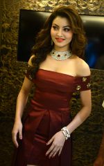 Urvashi Rautela at the launch of  Sunar jewellery shop Karol Bagh in New Delhi on 22nd April 2015